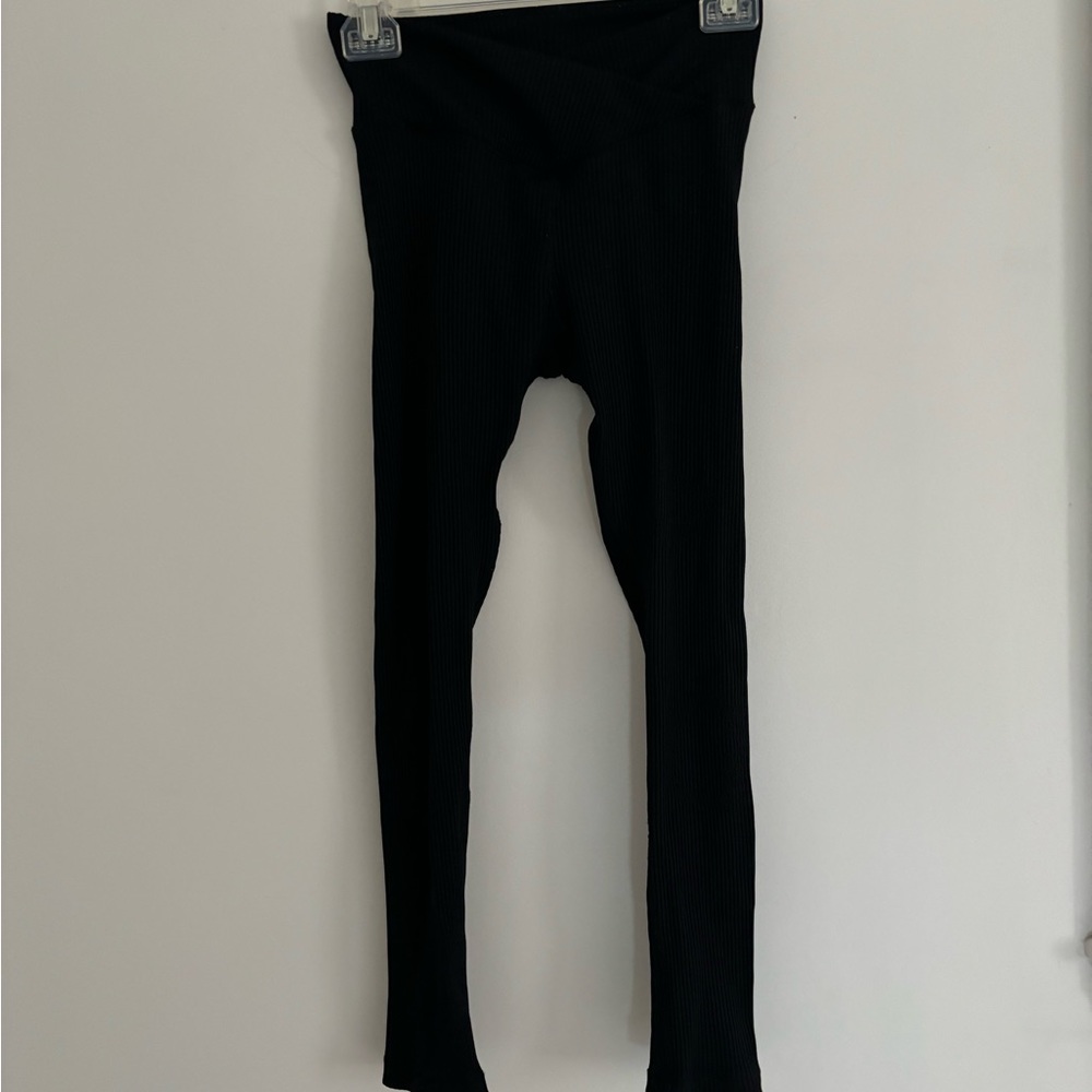 American eagle criss cross leggings